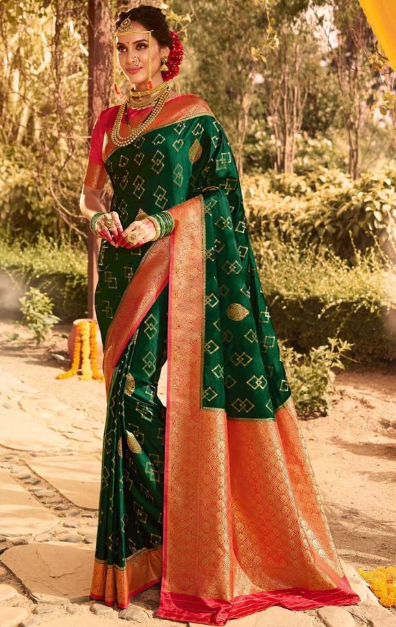 Dazzling Green Soft Banarasi Silk Saree With Girlish Blouse Piece