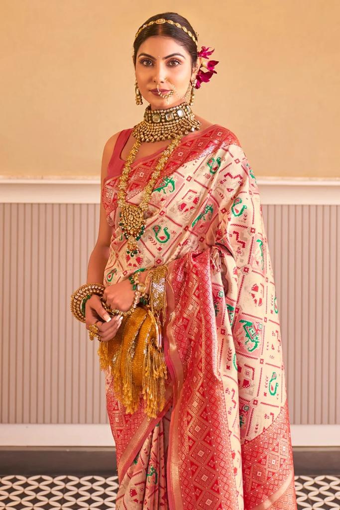 Surpassing Cream Soft Banarasi Silk Saree With Ethnic Blouse Piece